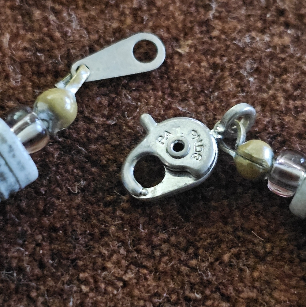 PAT PNDG Elegant Gray Stone and Beaded Necklace - Picture 3 of 4